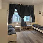 아파트 Work And 8 Betten 4 Schlafzimmer 2 Duschen Mit Billiard Und Beamer *