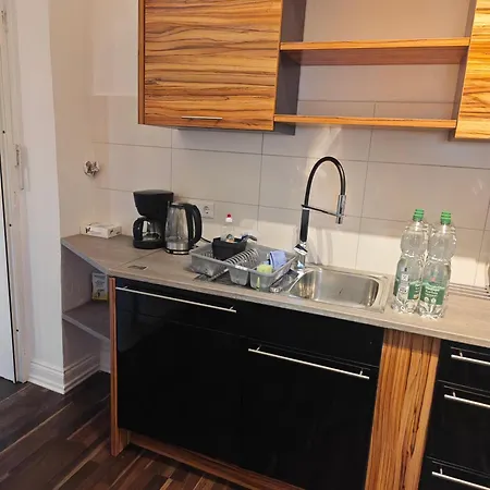 Work And 8 Betten 4 Schlafzimmer 2 Duschen Mit Billiard Und Beamer Apartmán *