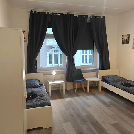 Apartmán Work And 8 Betten 4 Schlafzimmer 2 Duschen Mit Billiard Und Beamer *