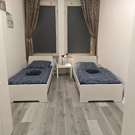 Work And 8 Betten 4 Schlafzimmer 2 Duschen Mit Billiard Und Beamer Apartmán Lüdenscheid