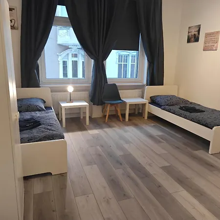 Apartmán Work And 8 Betten 4 Schlafzimmer 2 Duschen Mit Billiard Und Beamer Lüdenscheid