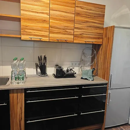 Work And 8 Betten 4 Schlafzimmer 2 Duschen Mit Billiard Und Beamer Lüdenscheid