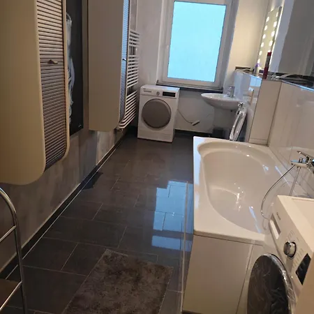 Apartmán Work And 8 Betten 4 Schlafzimmer 2 Duschen Mit Billiard Und Beamer *