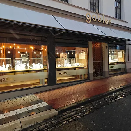 Work And 8 Betten 4 Schlafzimmer 2 Duschen Mit Billiard Und Beamer Lejlighed *