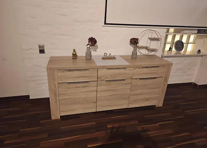 Work And 8 Betten 4 Schlafzimmer 2 Duschen Mit Billiard Und Beamer Lejlighed Lüdenscheid