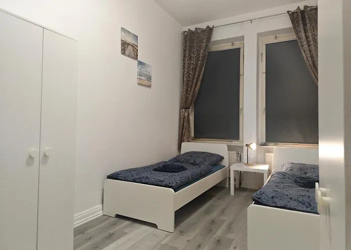 Lejlighed Work And 8 Betten 4 Schlafzimmer 2 Duschen Mit Billiard Und Beamer