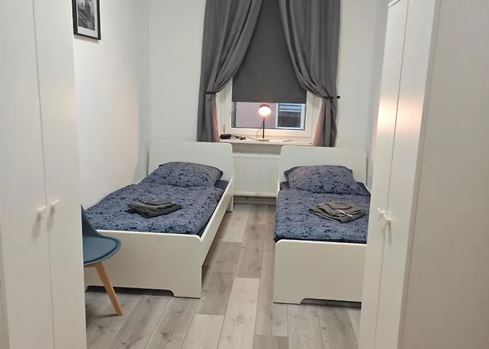 Work And 8 Betten 4 Schlafzimmer 2 Duschen Mit Billiard Und Beamer Lejlighed *