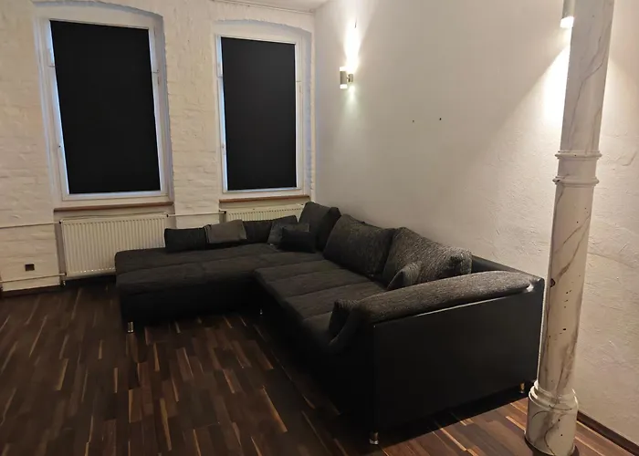 Lejlighed Work And 8 Betten 4 Schlafzimmer 2 Duschen Mit Billiard Und Beamer *