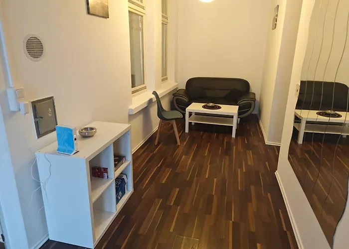 Work And 8 Betten 4 Schlafzimmer 2 Duschen Mit Billiard Und Beamer * Lüdenscheid