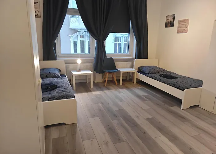 Lejlighed Work And 8 Betten 4 Schlafzimmer 2 Duschen Mit Billiard Und Beamer Lüdenscheid