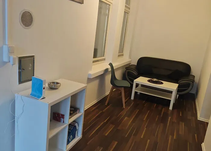 Work And 8 Betten 4 Schlafzimmer 2 Duschen Mit Billiard Und Beamer *