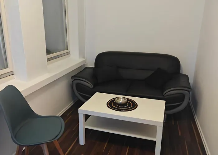 Work And 8 Betten 4 Schlafzimmer 2 Duschen Mit Billiard Und Beamer Lejlighed