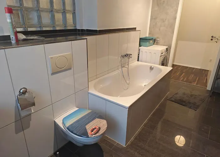 Lejlighed Work And 8 Betten 4 Schlafzimmer 2 Duschen Mit Billiard Und Beamer *