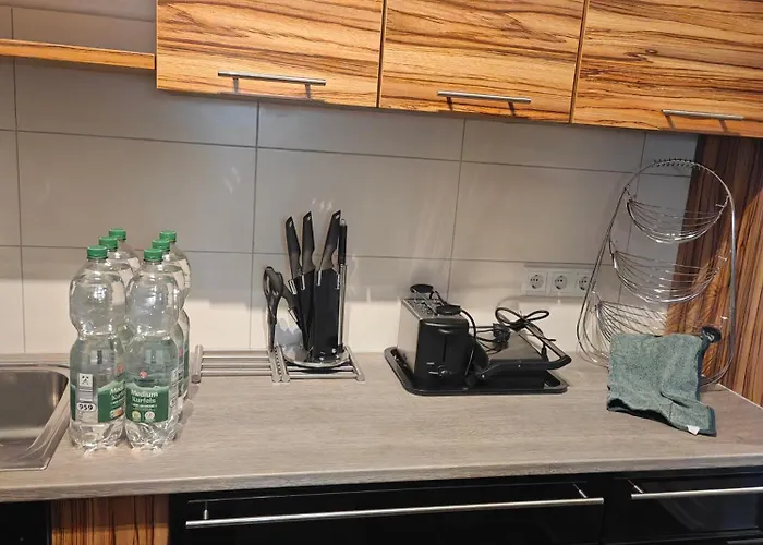 Work And 8 Betten 4 Schlafzimmer 2 Duschen Mit Billiard Und Beamer *