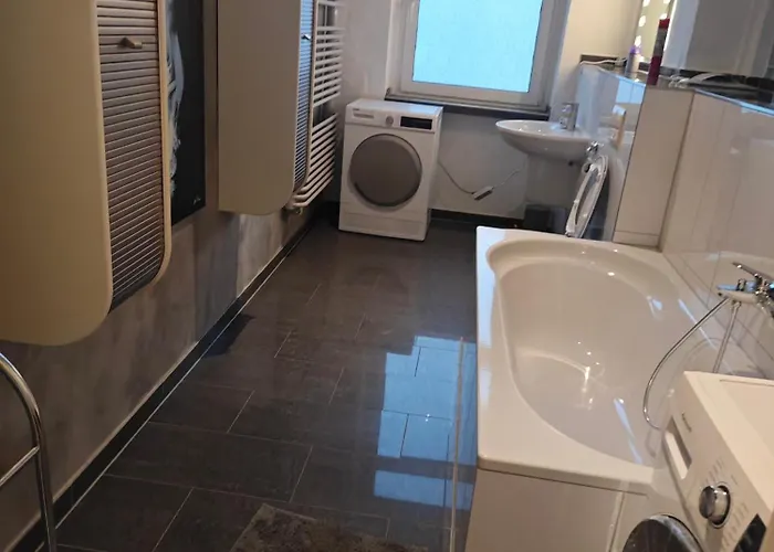 Lejlighed Work And 8 Betten 4 Schlafzimmer 2 Duschen Mit Billiard Und Beamer *